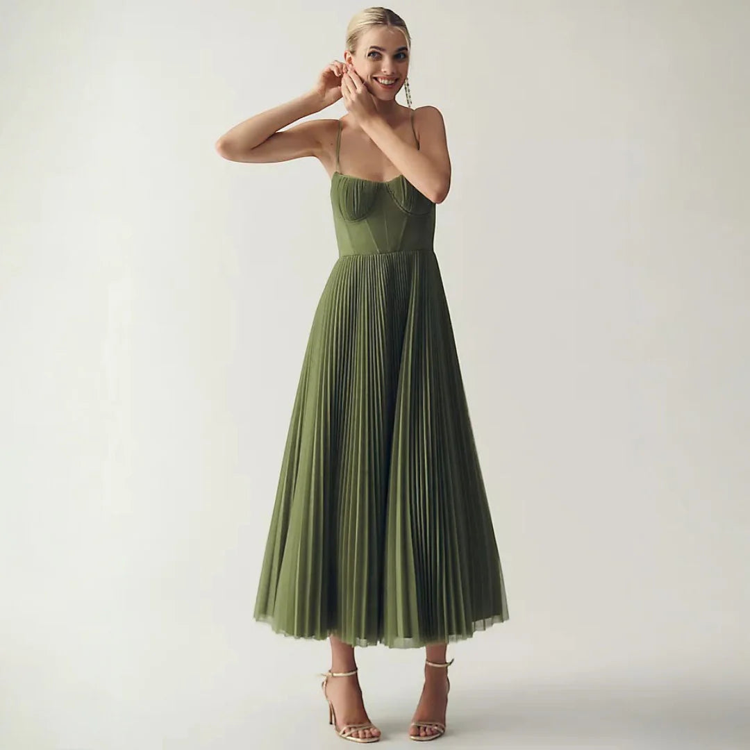 Thyra | Elegant Kjole med Charme
