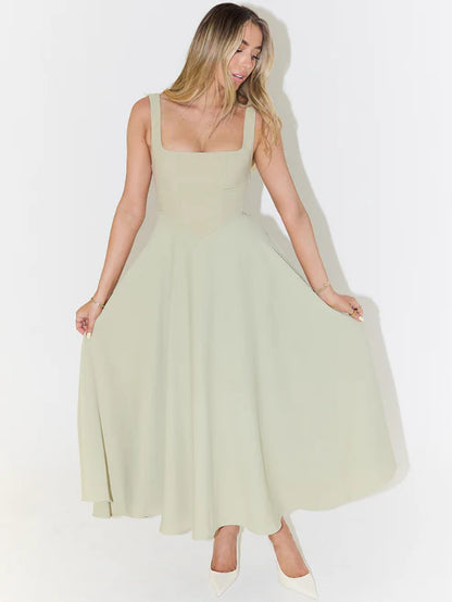 Scarlett | Midikjole med Elegance